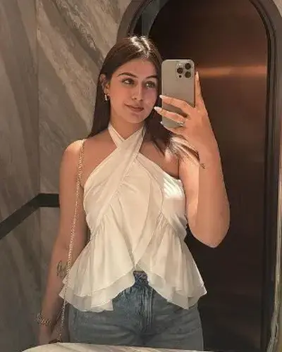 Call Girl Udaipura